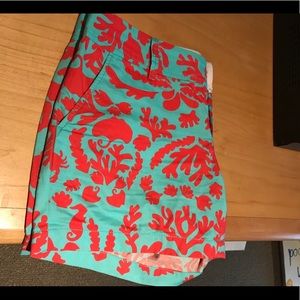 EUC Blue & Red Coral 5’’ Callahan Short